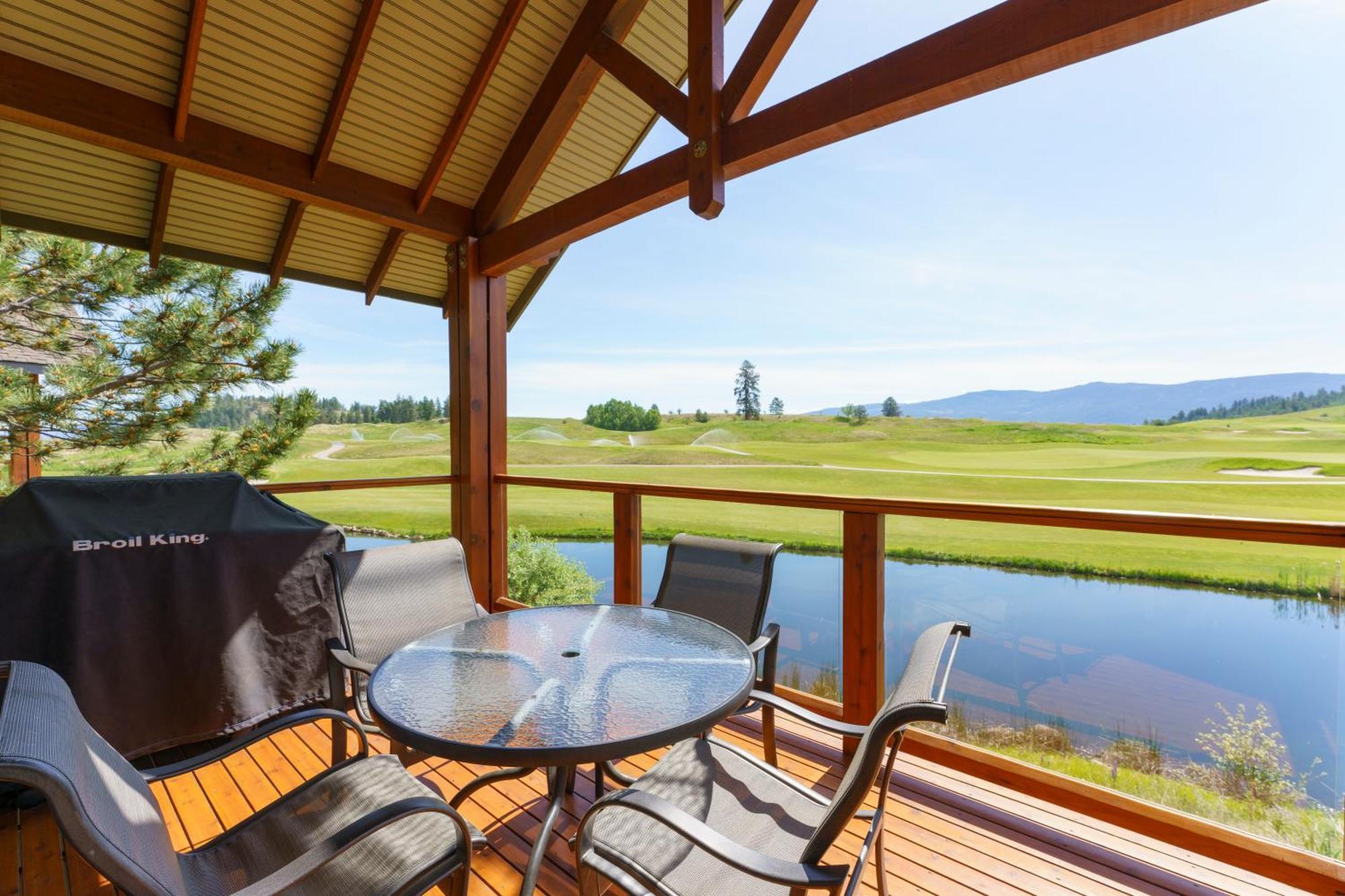 Predator Ridge Resort Vernon Bagian luar foto