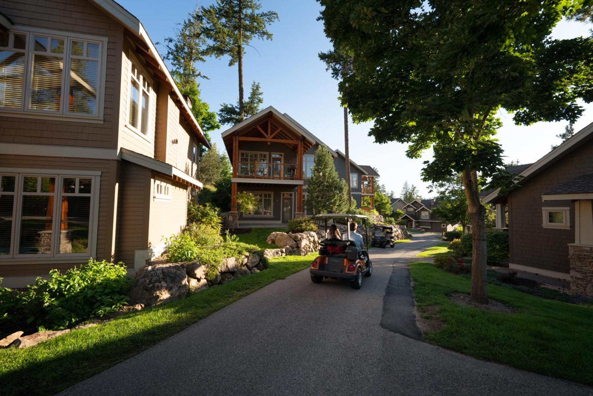 Predator Ridge Resort Vernon Bagian luar foto