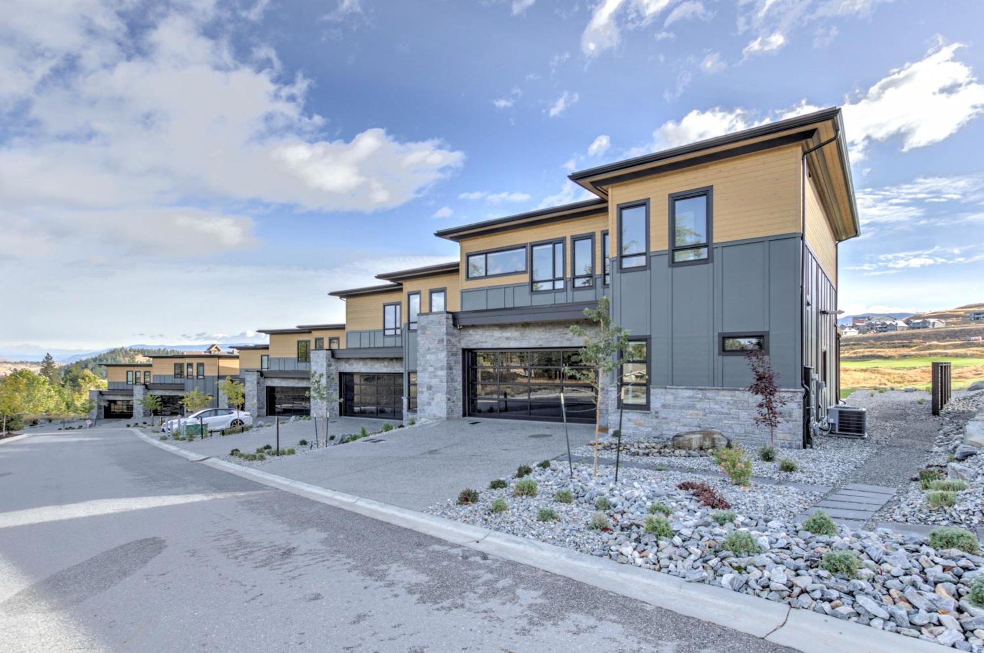 Predator Ridge Resort Vernon Bagian luar foto