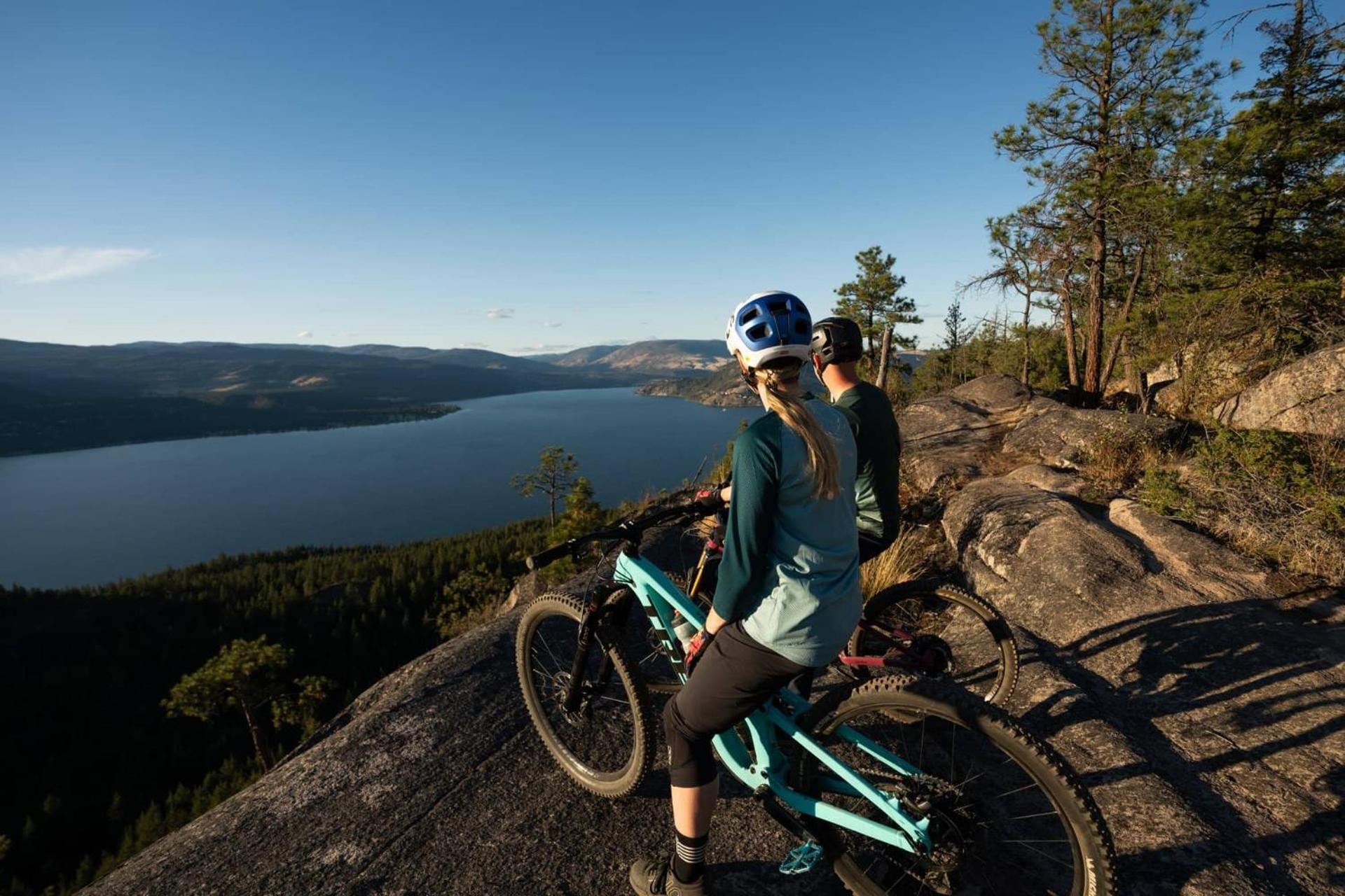 Predator Ridge Resort Vernon Bagian luar foto