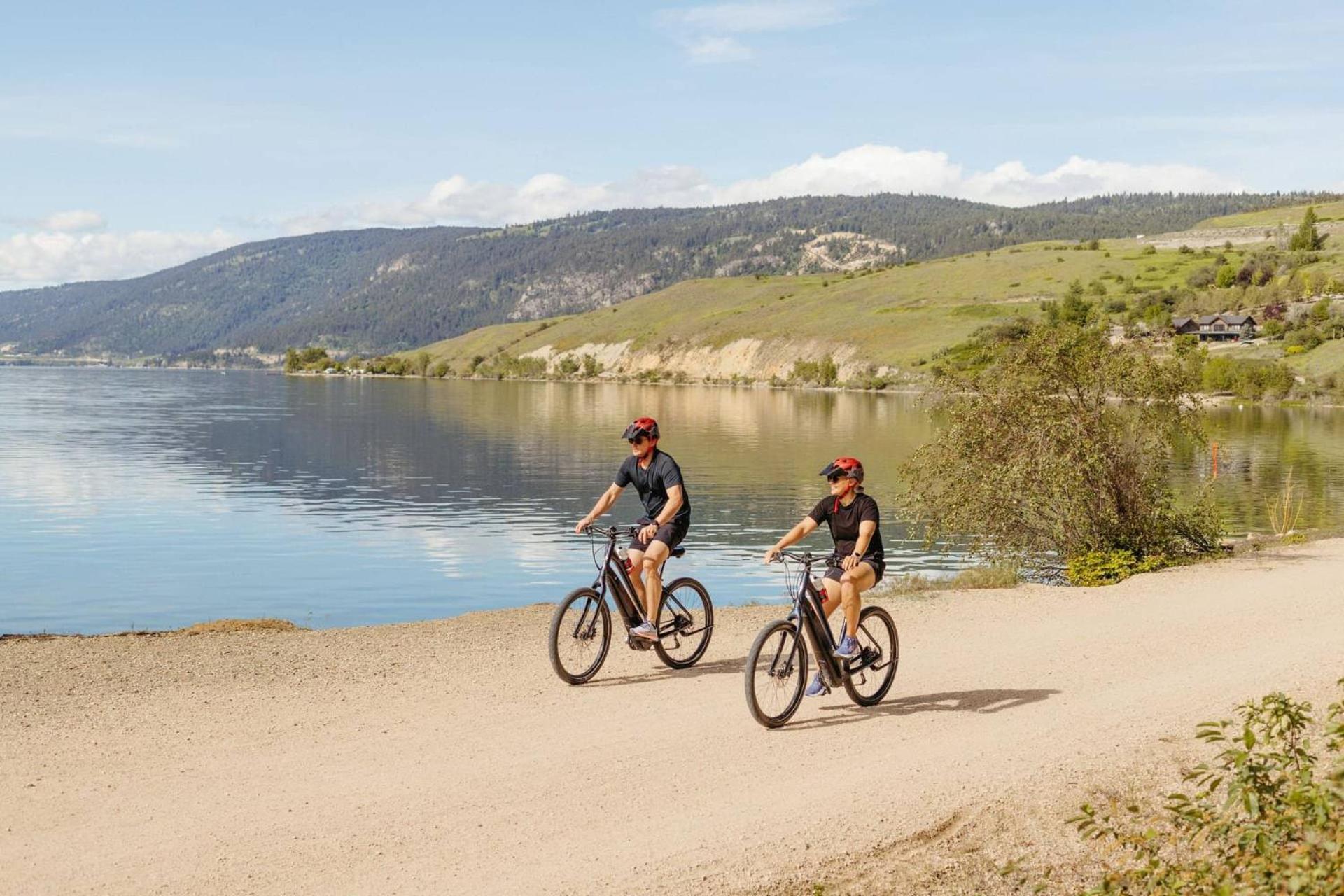Predator Ridge Resort Vernon Bagian luar foto